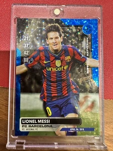 2023-24 TOPPS UCC UEFA BARCELONA LEGEND LIONEL MESSI HAT-RICK SP BLUE FOIL /99 - Picture 1 of 2