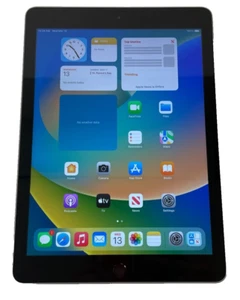 Apple iPad 5th Gen 9.7" (32GB Storage - Space Gray - MP2F2LL/A) - Picture 1 of 7