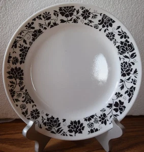 CORNING  CORELLE - SAFFI - 8 1/2" LUNCHEON PLATE - Picture 1 of 2