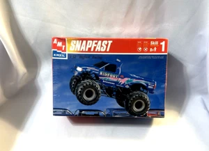 AMT /ERTL "BIG FOOT Monster Truck Racing" model kit "New in Factory Sealed Box" - Picture 1 of 6