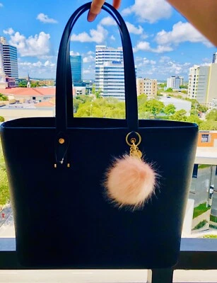 Brand New Tote Bag with rose keychain  Cartera negra compacta NUEVA con pompon - Image 1 of 4