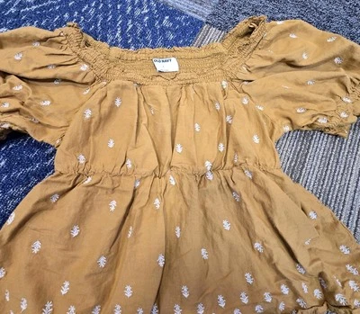 Old Navy Top Smocked Embroidery Bohemian Gold Puffy Sleeve Sz. Large - Image 1 of 4