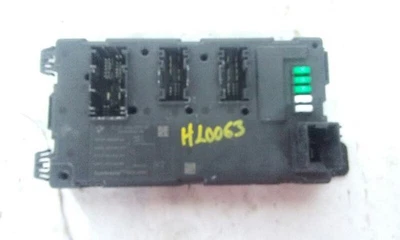 BMW 430i 2018 4 puertas Gran Coupé caja de fusibles cabina 2,0 litros, 4 cilindros automático Foto 1 de 4