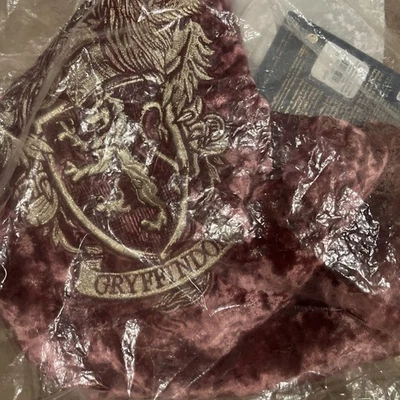 Medias de Navidad Pottery Barn Harry Potter Gryffindor monograma nuevas con etiquetas en paquete Foto 1 de 2