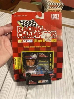 VTG Racing Champions Darrell Waltrip #17 Western Auto Monte Carlo 1:64 1997 - Image 1 of 4