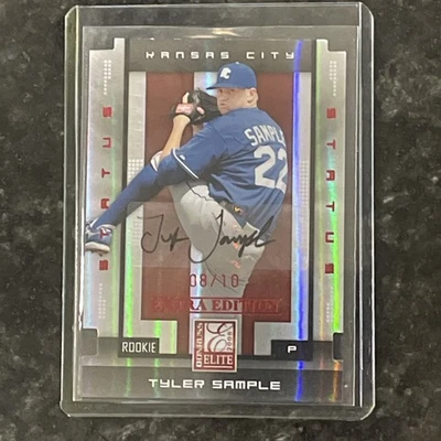 Taylor Sample 2008 Elite Extra Edition Status RC Auto #163 8/10 Royals - Image 1 of 2