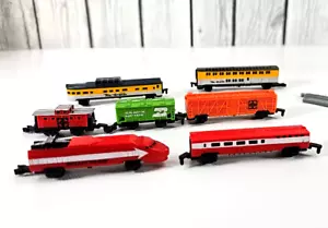 Vintage 80s 1989 Galoob Micro Machines Train Lot of 7 Cars Caboose Locomotive - Picture 1 of 5