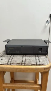 Pioneer CDX-P25 Auto Multi-CD Player UNTESTED - Picture 1 of 8
