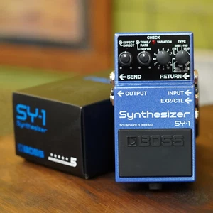 BOSS SY-1 Guitar Synthesizer Effects Pedal 121 synth sounds latency free - Picture 1 of 11