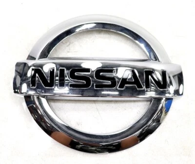 NEW OEM Liftgate Chrome Emblem 658905Z010 for Nissan Quest 2004-2009 - Image 1 of 4