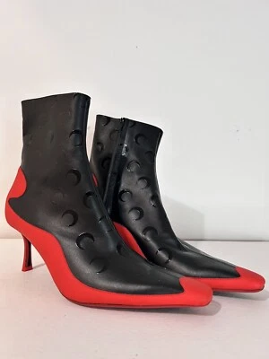 Botín de tacón Jimmy Choo X Marine Serre rojo y negro Foto 1 de 4