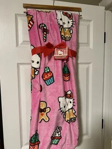 Sanrio Pink Hello Kitty Christmas Gingerbread 50x70 Throw Plush Blanket TikTok - Picture 1 of 6