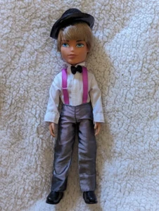 Bratz Boyz Cameron Doll the Boy with A Passion for Fashion MGA Entertainment - Picture 1 of 3