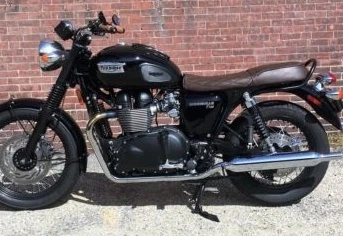 Asiento perfil bajo Triumph Bonneville T100 Thruxton Scrambler SE 2001-2016: 8L9127 Foto 1 de 4