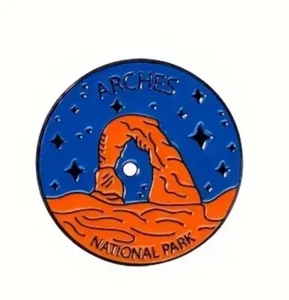 Arches National Park Metal Enamel Pin - New! US Nat’l Parks Pin, Arches - Picture 1 of 4