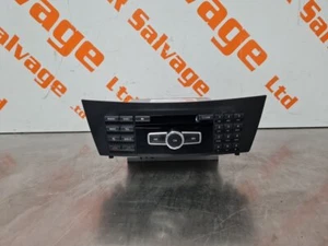 2011-2015 MERCEDES C CLASS W204 C204 RADIO STEREO SAT NAV HEAD UNIT A2049003915 - Picture 1 of 12