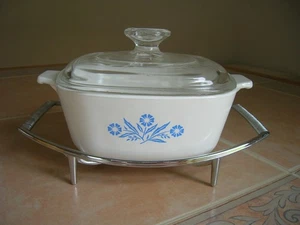 Corning Ware Casserole w lid White Cornflower Blue 1 1/2 QT P-1 1/2-B + Trivet - Picture 1 of 12