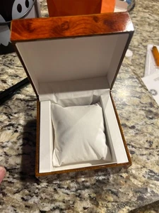 Wooden Single Watch Gift Box W/ Pillow Wood Wristwatch Wrist Watch Case Storage - Picture 1 of 9