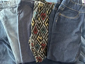 4 Pairs of Girls Size M (8) Jeans and Leggings - Picture 1 of 5