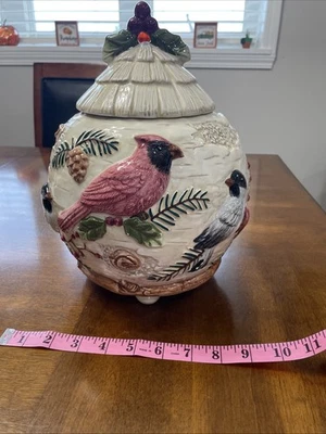 VTG 1999 St Nicholas Square ~3D Cardinal Birds Cookie Jar with Lid ~ Ceramic - Image 1 of 4