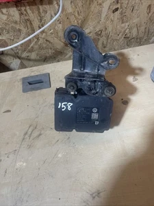 VOLKSWAGEN SCIROCCO 2.0 ABS PUMP CONTROL MODULE 1K0614517DP 1K0907379BL - Picture 1 of 2