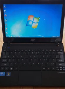 "Reduced again for quick sale" Acer Travelmate B113 - Picture 1 of 5