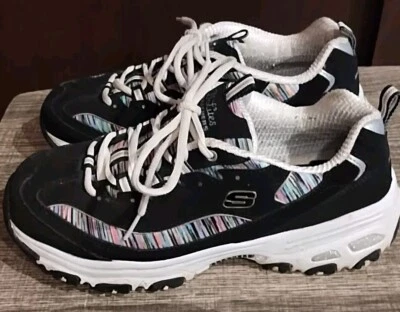 SKECHERS Women's 9.5 D'Lites Interlude Training Sneaker Shoes 11978 Black Suede - Image 1 of 4