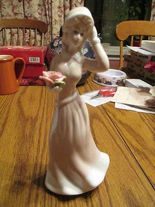Vintage Victorian Woman Porcelain Figurine holding Pink 3D Rose - number & mark - Picture 1 of 5