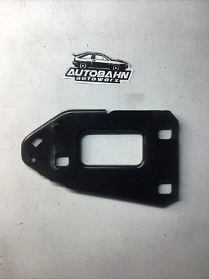 2008-2017 Audi B8 A4 Quattro - Radiator Mount Bracket OEM 8K0805500 - Image 1 of 3
