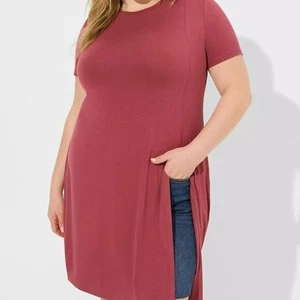 Torrid Tunic Top 1X - Maroon Split Front Super Soft Crew Long Shirt Tee Plus NWT - Imagen 1 de 5