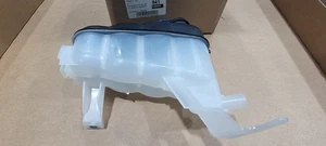 2007 - 2013 Chevrolet Silverado Avalanche Tahoe Suburban Radiator Surge Tank OEM - Picture 1 of 5