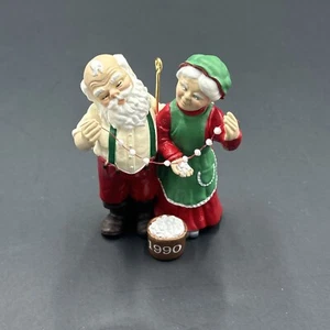 Hallmark Ornament 1990 Mr & Mrs Claus 5th in Series - Picture 1 of 8