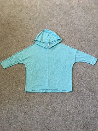 UNDERCOVER NWOT Victoria's Secret HOODIE PULLOVER LIGHTWEIGHT MINT GREEN SIZE XS