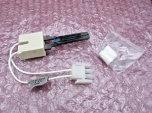 White-Rodgers 767A-372 Hot Surface Ignitor, Lp/Ng, 120V Ac, 5 1/4in L *NEW* - Picture 1 of 4