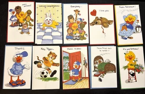 Assortimento di 10 biglietti di auguri Suzy's Zoo anni 80 nuovi con env ~ NOS ottimi - Foto 1 di 8