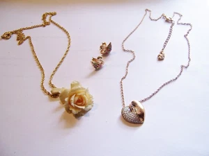 Vintage geschnitzte Rose Anhänger und Swaovski Herz Halskette und Ohrringe perfekt - Bild 1 von 4