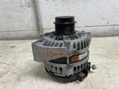 2019 CHEVROLET TAHOE Engine Alternator OEM Part Number 84143540 - Image 1 of 4