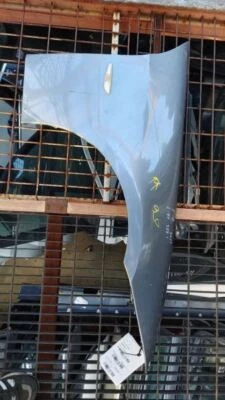 07 08 09 10 11 12 BMW 328I E90 GUARDABARROS DERECHO GRIS Foto 1 de 4