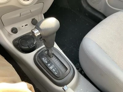 Conjunto de palanca de cambios de transmisión manual usado se adapta a: Hyundai Accent 2010 grado A Foto 1 de 4