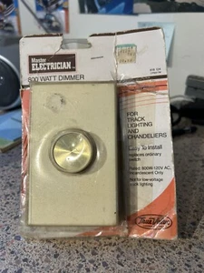 800-Watt Single-Pole Rotary Dimmer Incandescent Almond Master Electrician - Picture 1 of 5