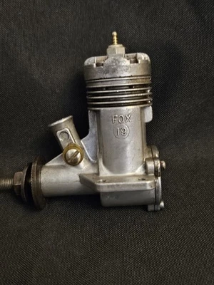 Vintage Fox Engineering 35 Stunt RC Airplane Engine- Great Compression  - Image 1 of 4