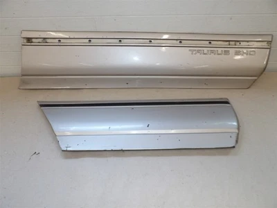 FORD TAURUS 1989-1991 SHO LADO PASAJERO PUERTA DELANTERA/TRASERA MOLDURA INFERIOR Foto 1 de 4