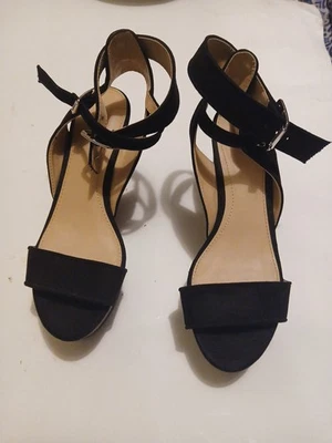 Cuñas ZARA negras y marrones Foto 1 de 4