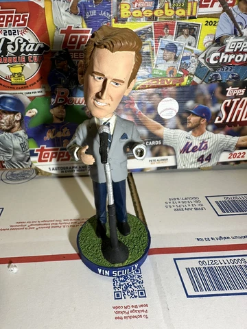 VIN SCULLY Los Angeles Dodgers 2013 Bobblehead SGA Baseball BROKEN PIECE Cover