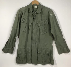 Cappotto vintage epoca Vietnam esercito militare USA OG-107 tasca inclinata strappo taglia S - Foto 1 di 12