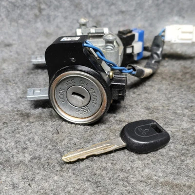 Cerradura de interruptor de encendido Eclipse Sebring Status 2000-05 con llave OEM - ENVÍO RÁPIDO - Foto 1 de 4