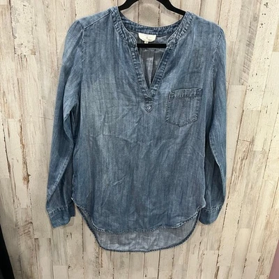 Top para mujer Lou & Grey cuello en V cambray occidental relajado azul claro lavado XS Foto 1 de 4