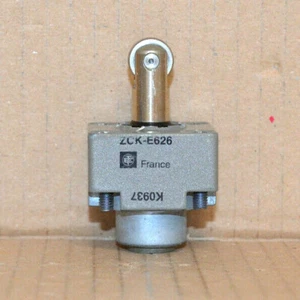 Telemecanique ZCK E626 Positionsschalter Kopf mit Rollenstössel ZCKE626 - Bild 1 von 1