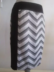 Leslie Stuart size 6 Black & White Chevron Color Block A-line Pencil Skirt - Picture 1 of 9