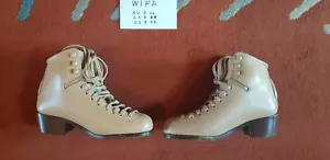 Vintage Pair of WIFA Ladies Tan Boots Size EU 3 LL/ CA 5 BB/ US 5 CC No Blades - Bild 1 von 7